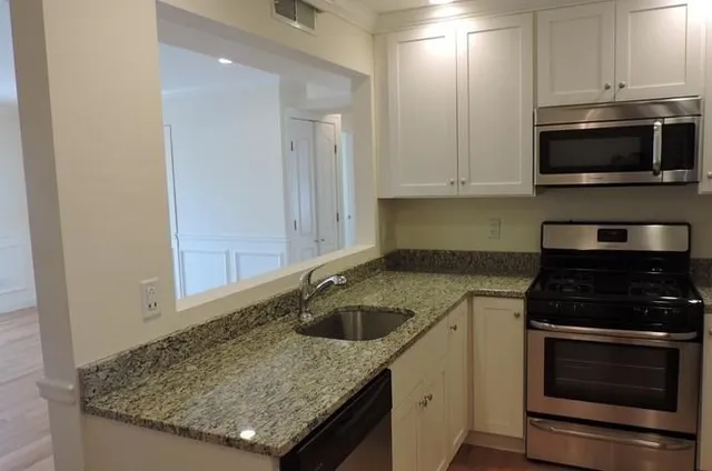 $2,700 | 153 Sumner Street, Unit 6, Quincy, MA 02169