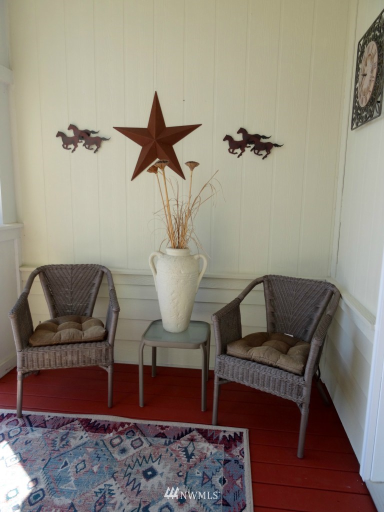 902 Umptanum Road Ellensburg, WA 98926 - Photo 3 of 20 Gallery Image 3