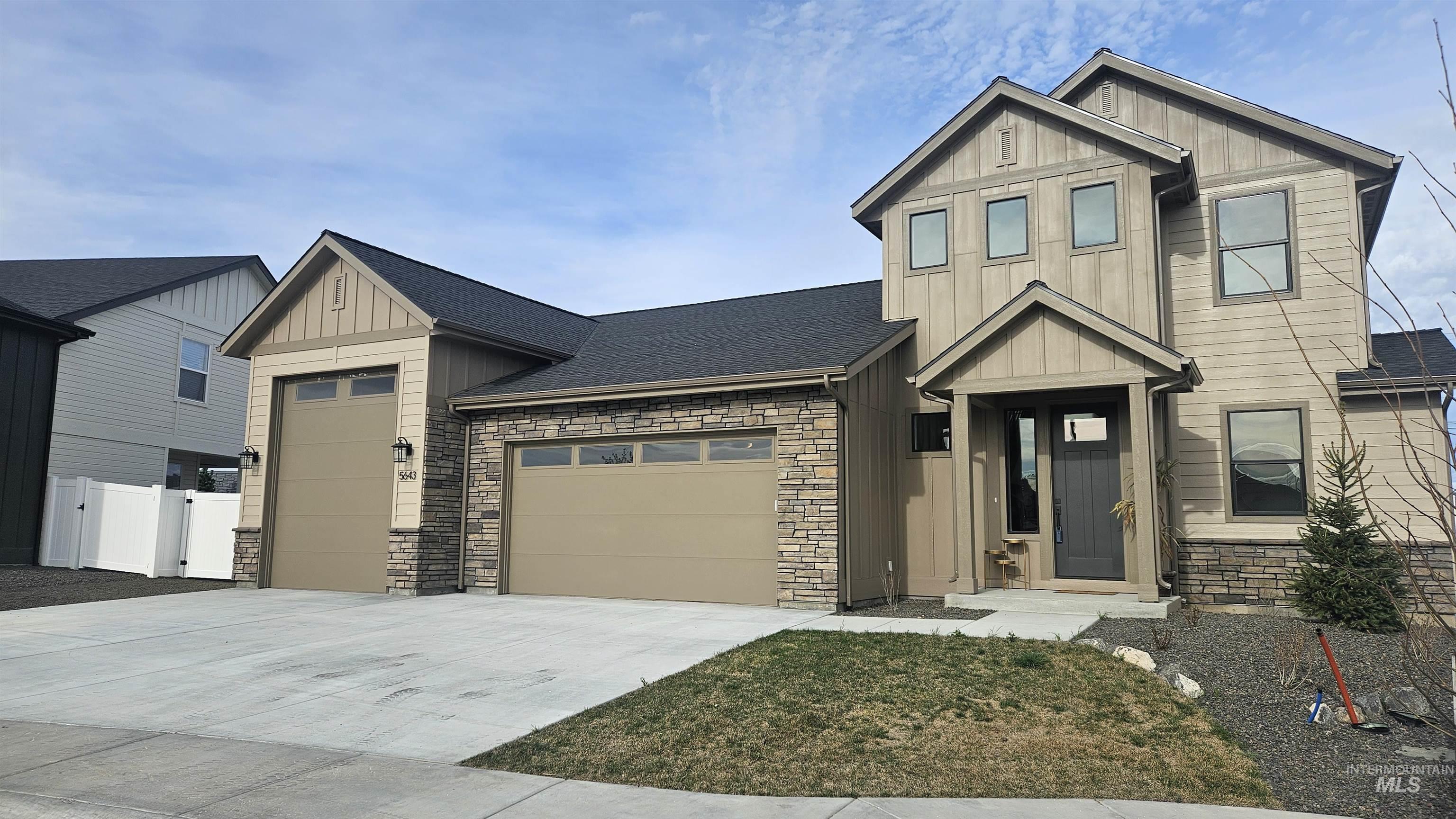 5643 South Snowden Avenue Meridian, ID 83642 - Photo 2 of 5