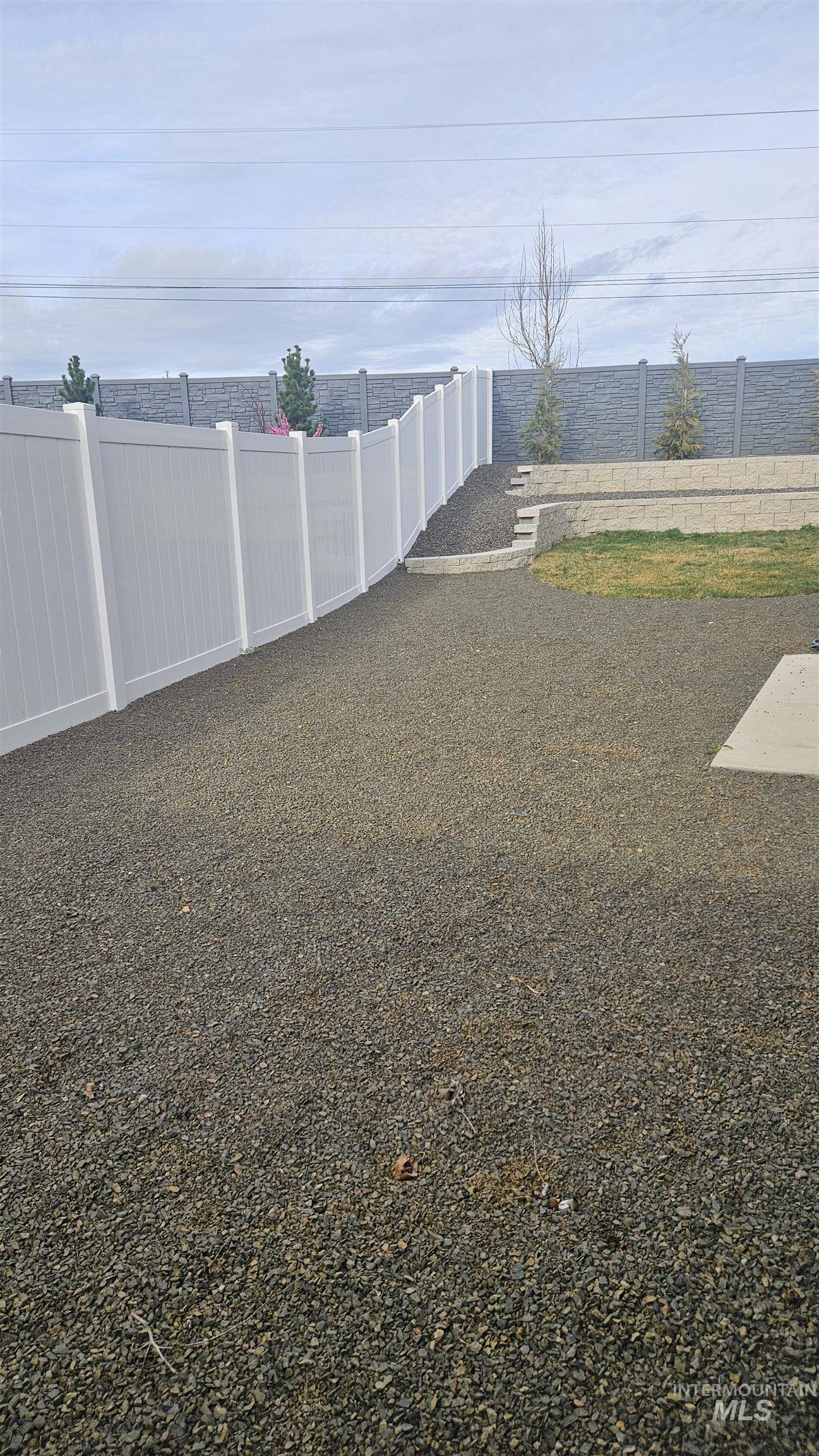 5643 South Snowden Avenue Meridian, ID 83642 - Photo 5 of 5