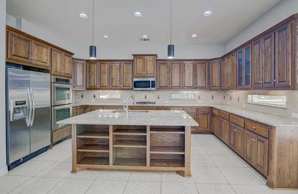 $3,295 | 1425 River Forest Drive, Round Rock, TX 78665
