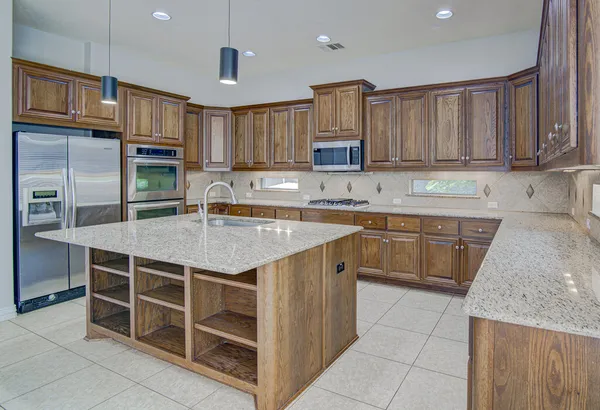 $3,295 | 1425 River Forest Drive, Round Rock, TX 78665