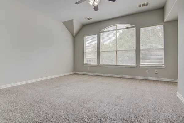 $3,295 | 1425 River Forest Drive, Round Rock, TX 78665