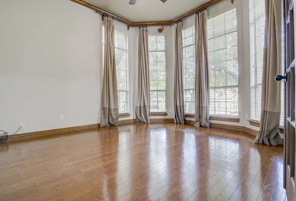$3,295 | 1425 River Forest Drive, Round Rock, TX 78665