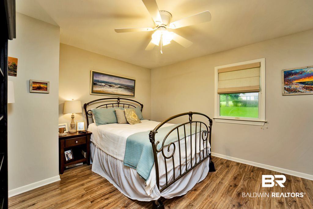 813 Holt Street Daphne, AL 36526 - Photo 11 of 25