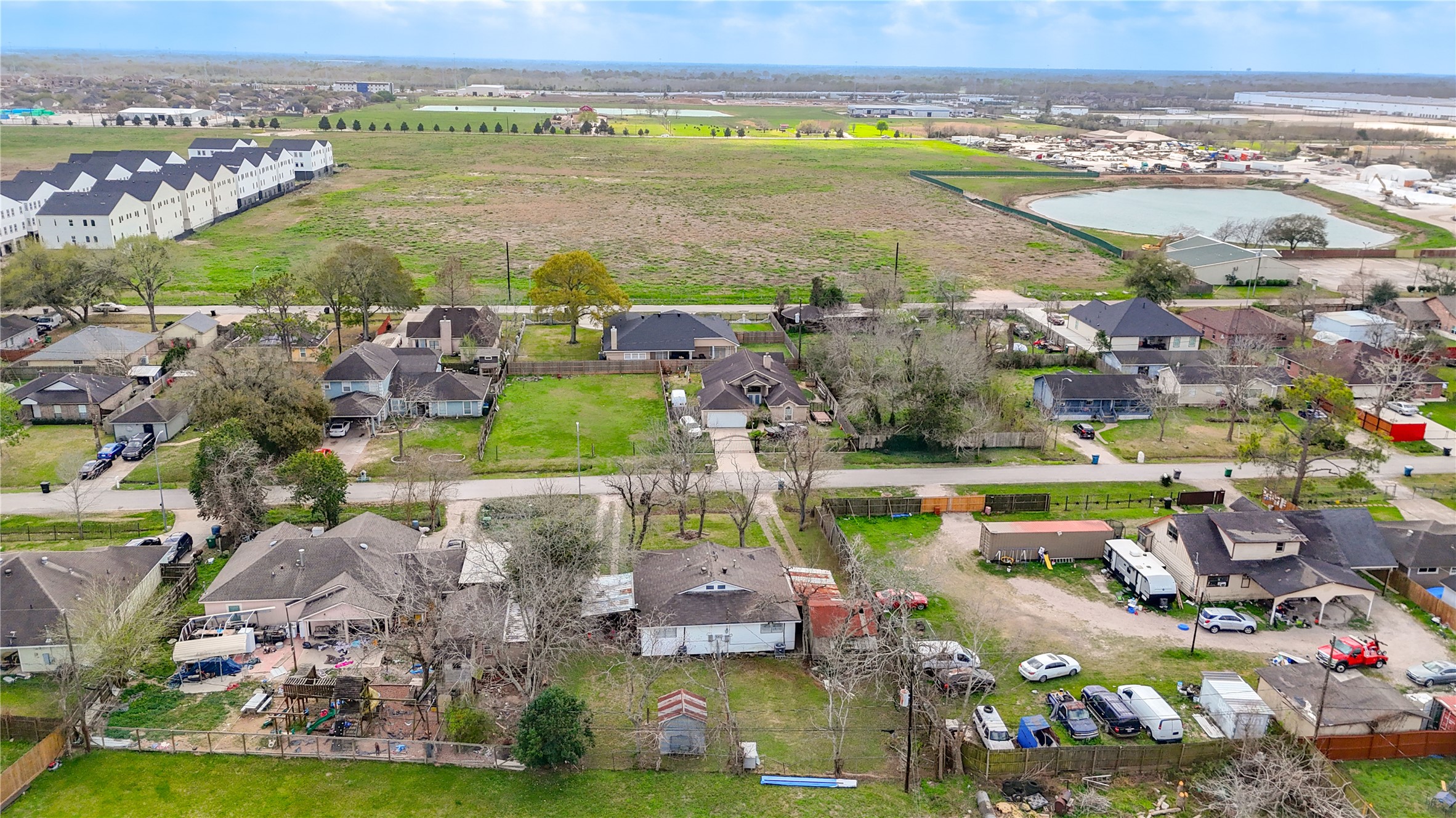 6109 Hertford Street Houston, TX 77048 - Photo 14 of 34 an aerial view of residential houses with outdoor space
