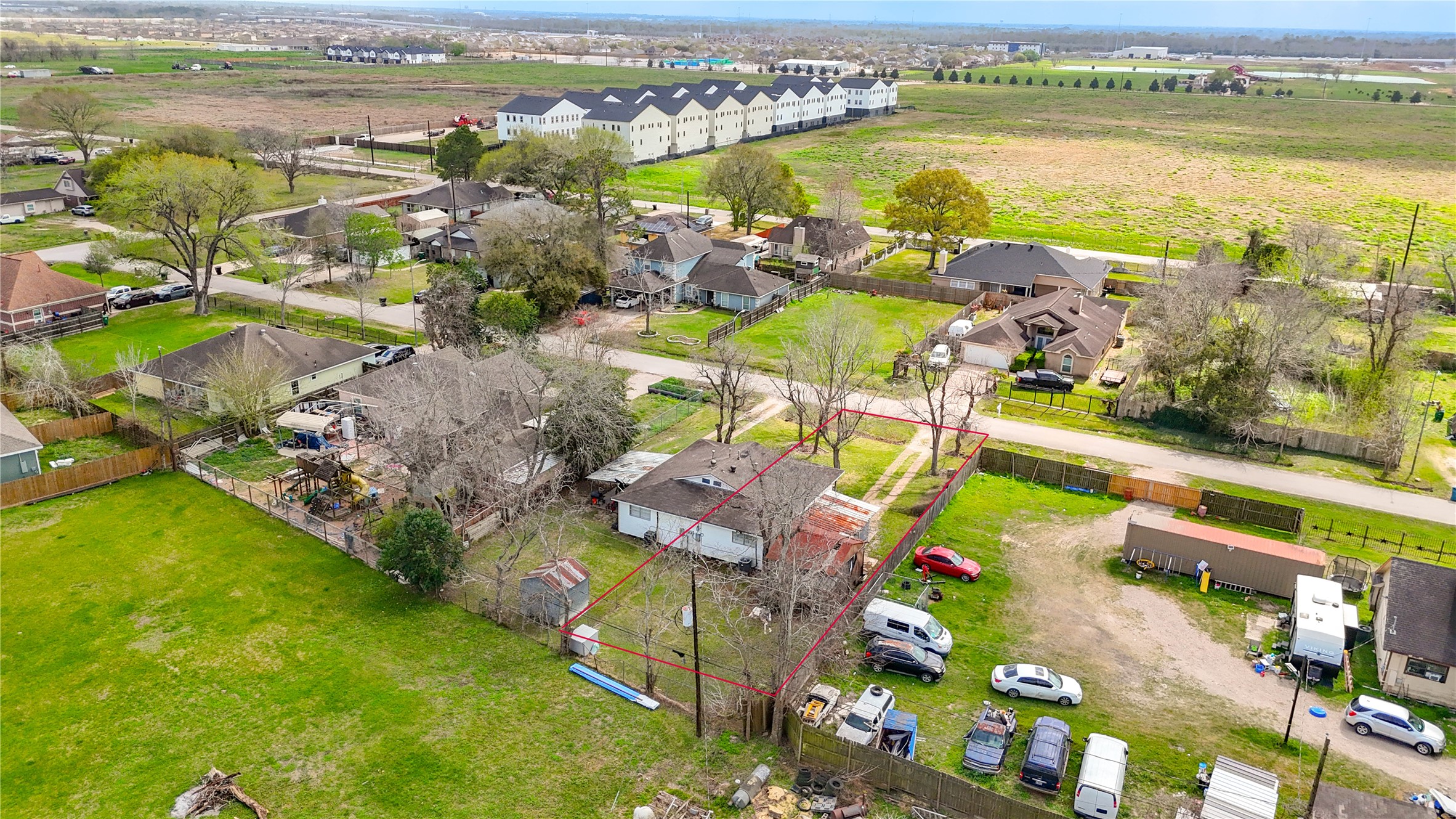 6109 Hertford Street Houston, TX 77048 - Photo 17 of 34 an aerial view of residential houses with outdoor space and lake view