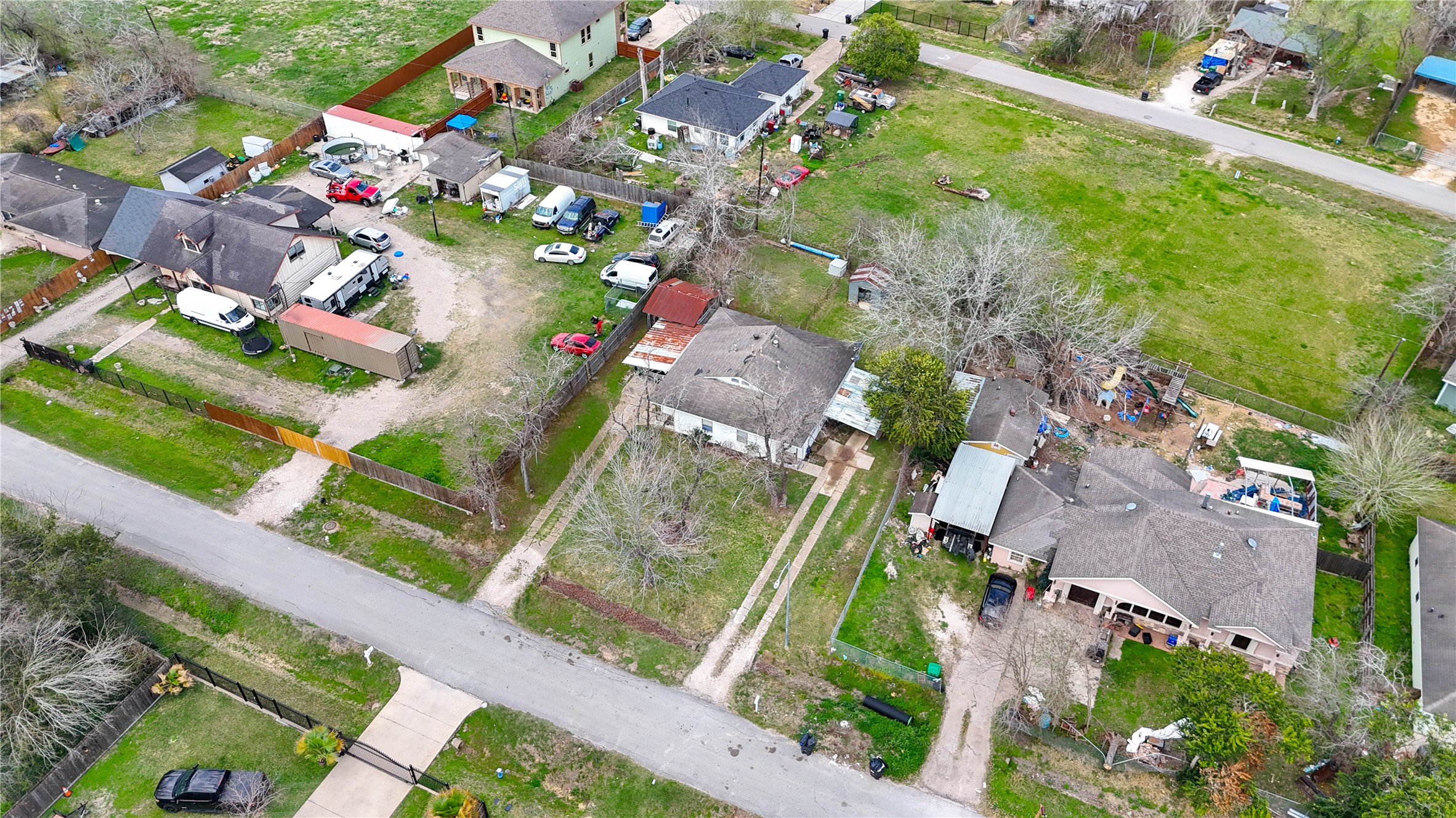 6109 Hertford Street Houston, TX 77048 - Photo 10 of 34
