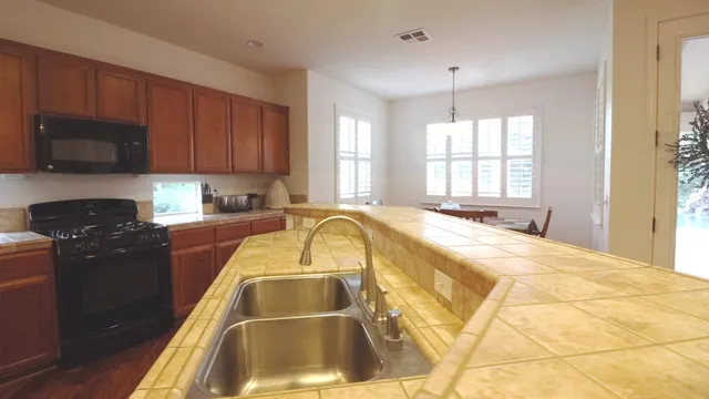 $699,999 | 3326 South Rose Brook Drive, Riverbank, CA 95367