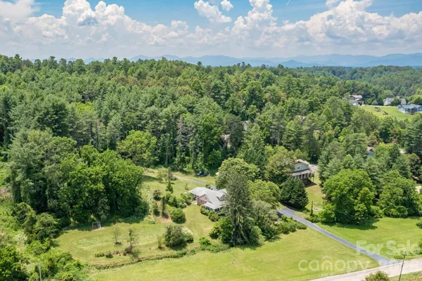 $749,000 | 160 McLean Road, Weaverville, NC 28787