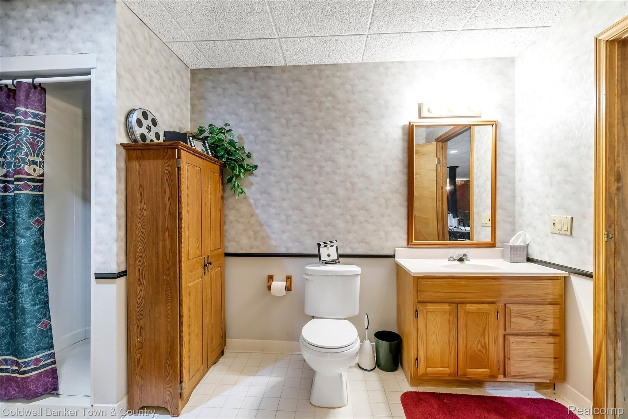 4233 Augusta Court Howell, MI 48843 - Photo 36 of 49 Lower Level Full Bathroom!