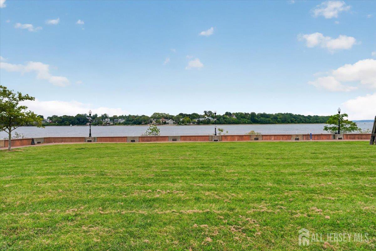 358 Rector Street, Unit 315 Perth Amboy, NJ 08861 - Photo 30 of 30 Gallery Image 30