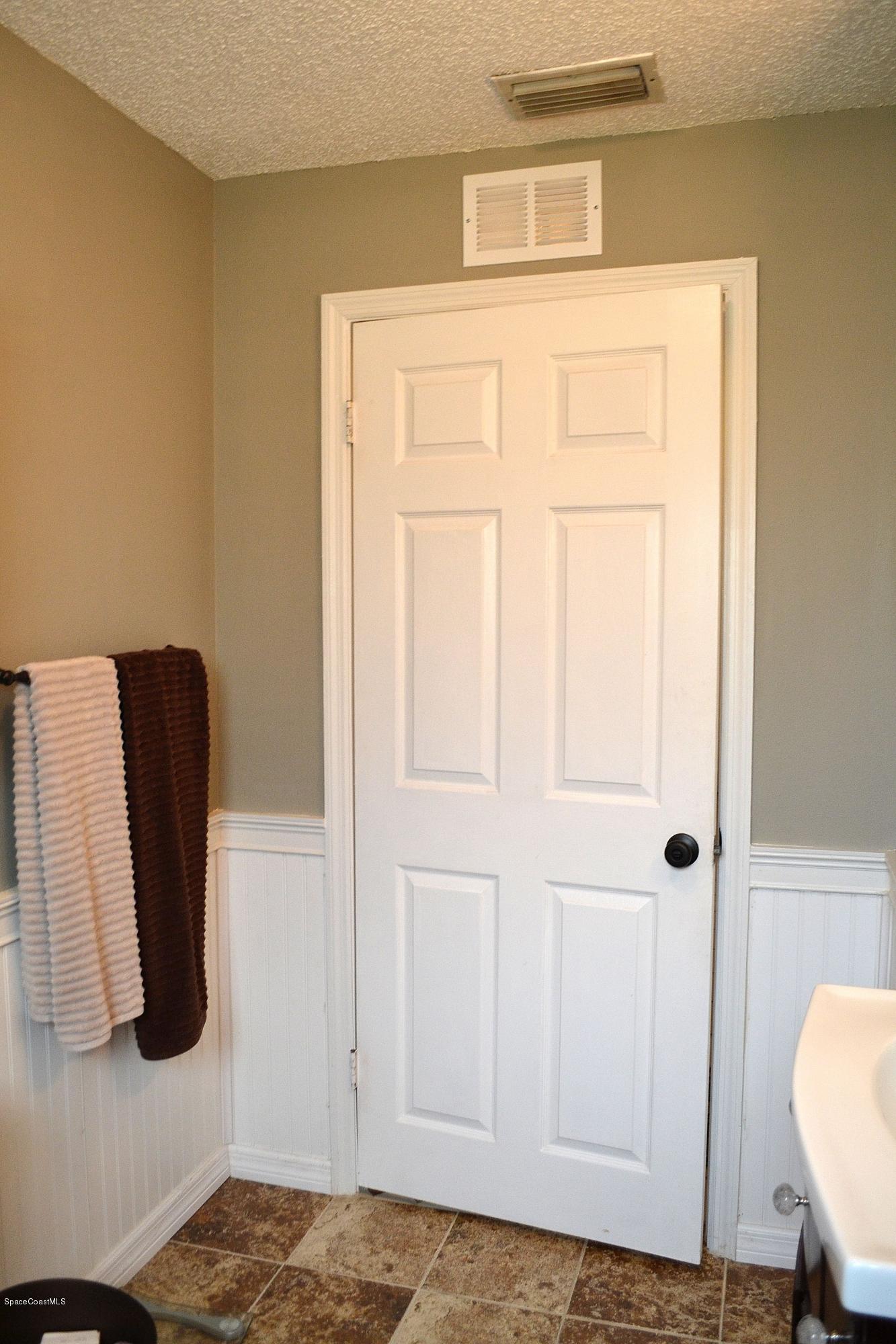 1237 Rayfield Street Southeast Palm Bay, FL 32909 - Photo 17 of 22 14