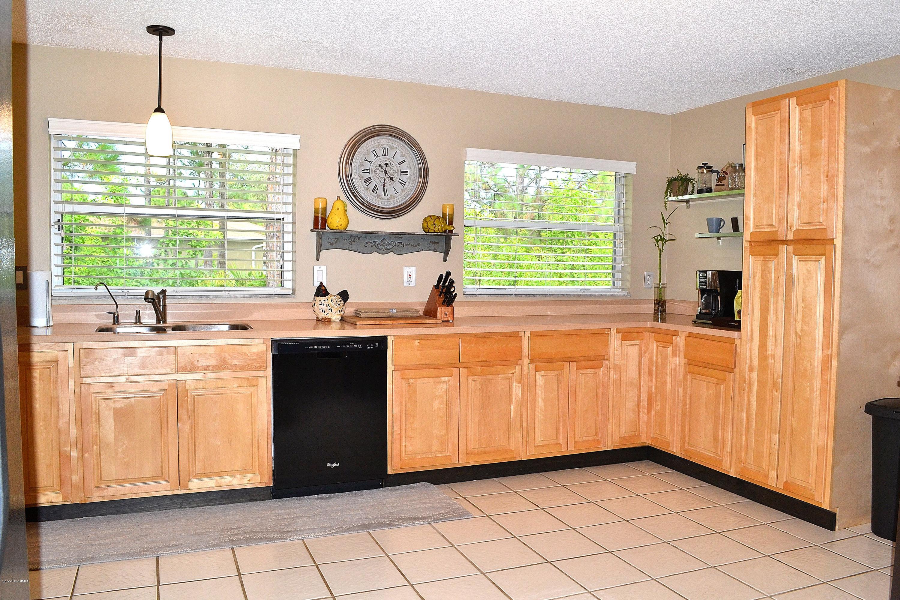 1237 Rayfield Street Southeast Palm Bay, FL 32909 - Photo 7 of 22 6