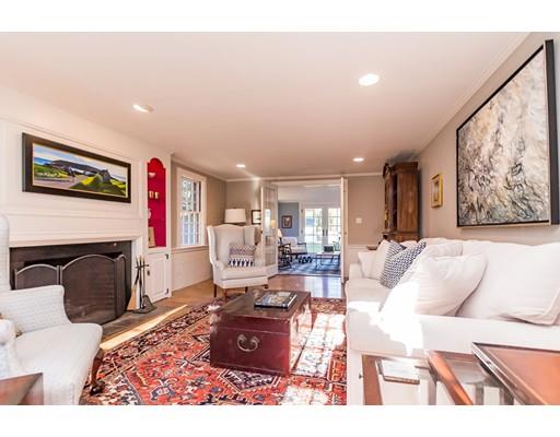 8 Pelham Road Weston, MA 02493 - Photo 14 of 23 Gallery Image 14