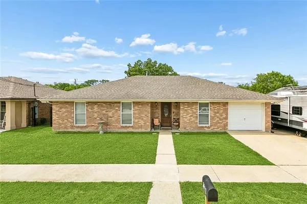 $235,000 | 3012 Legend Drive, Meraux, LA 70075