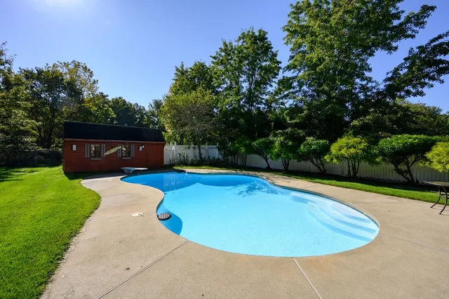 $945,000 | 6 Horton Drive, Norton, MA 02766