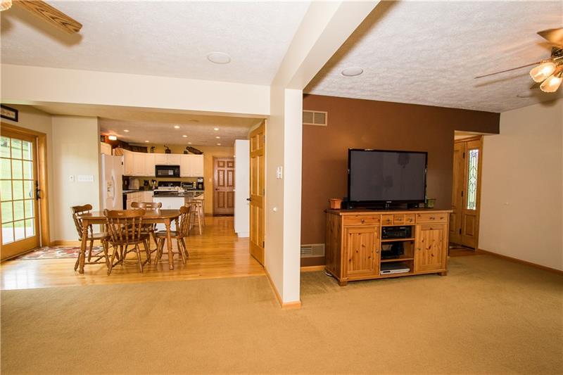 92 Azzo Road Eighty Four, PA 15330 - Photo 8 of 25