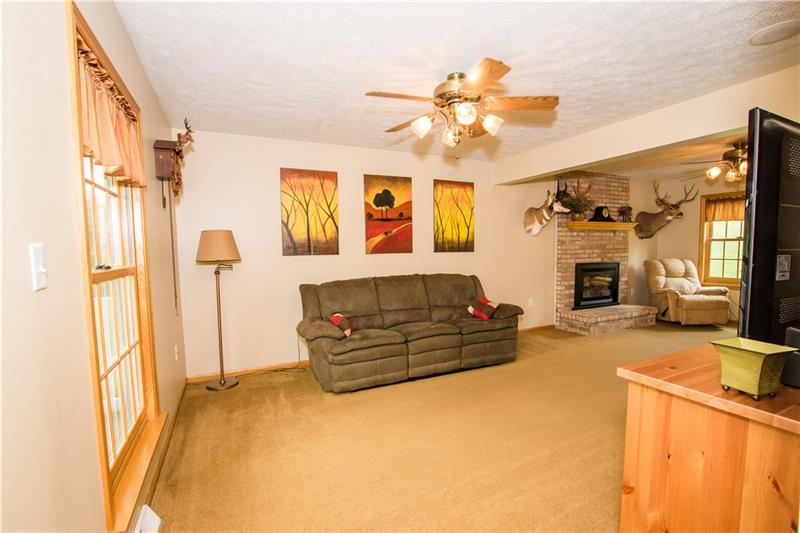 92 Azzo Road Eighty Four, PA 15330 - Photo 10 of 25