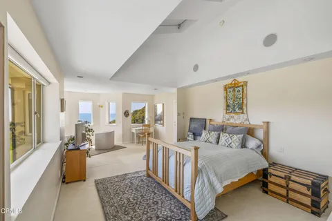 $3,995,000 | 28651 Highway 1, Gualala, CA 95445