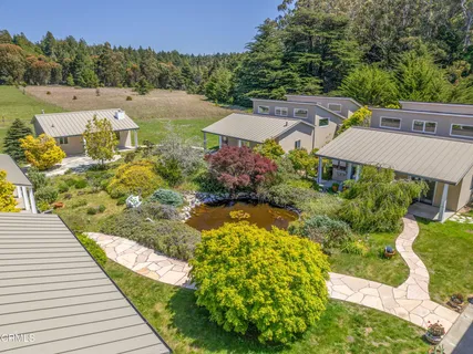 $3,995,000 | 28651 Highway 1, Gualala, CA 95445