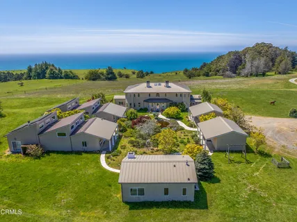 $3,995,000 | 28651 Highway 1, Gualala, CA 95445