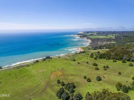 $3,995,000 | 28651 Highway 1, Gualala, CA 95445