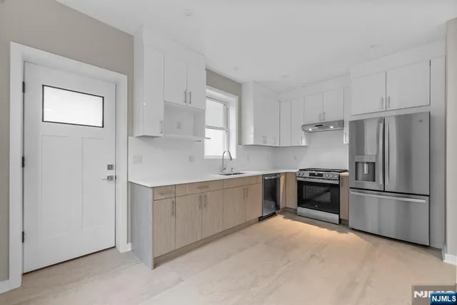 $3,500 | 743 Kingsland Avenue, Ridgefield, NJ 07657