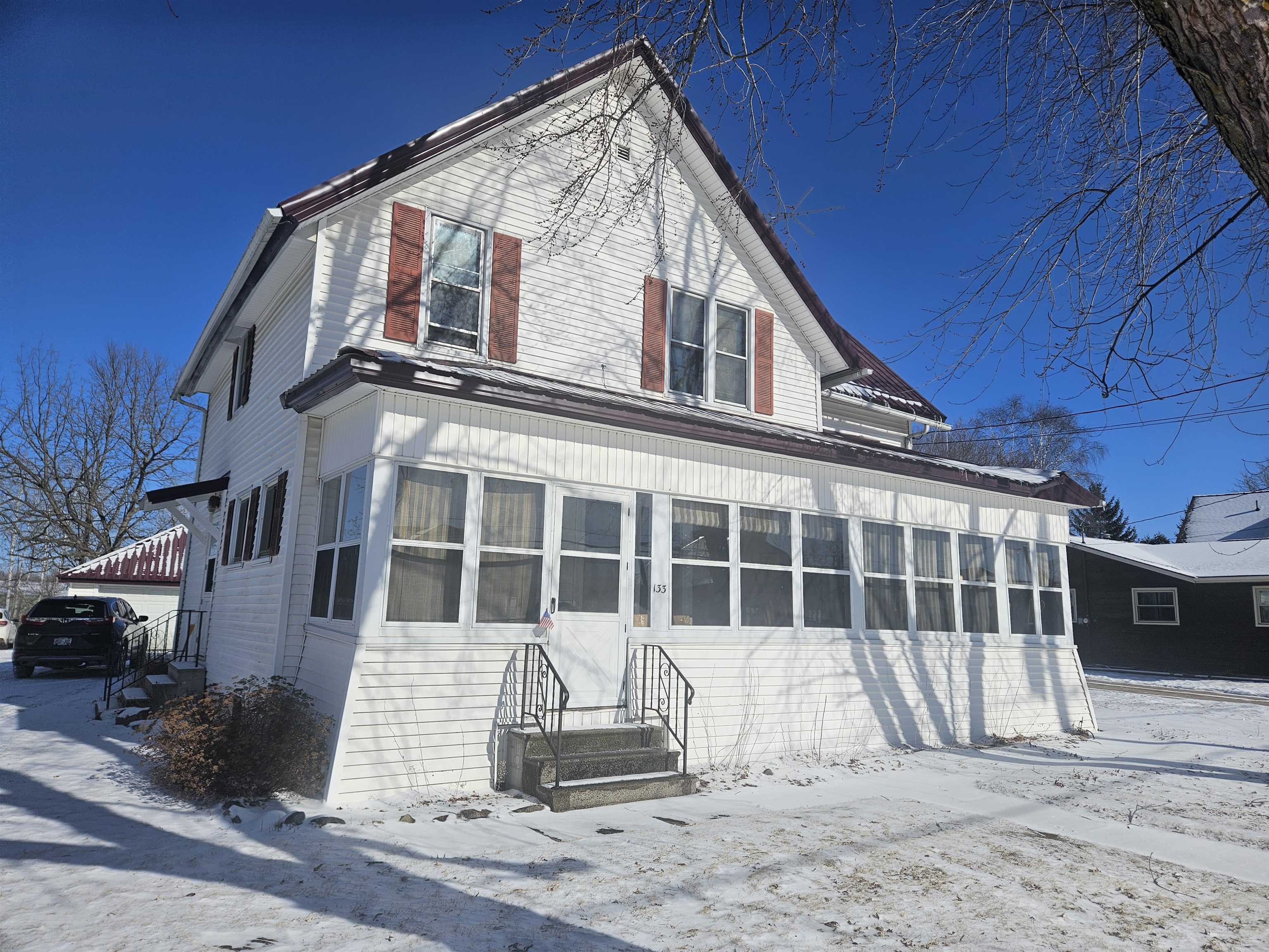 133 West Main Street Gillett, WI 54124 - Photo 2 of 25