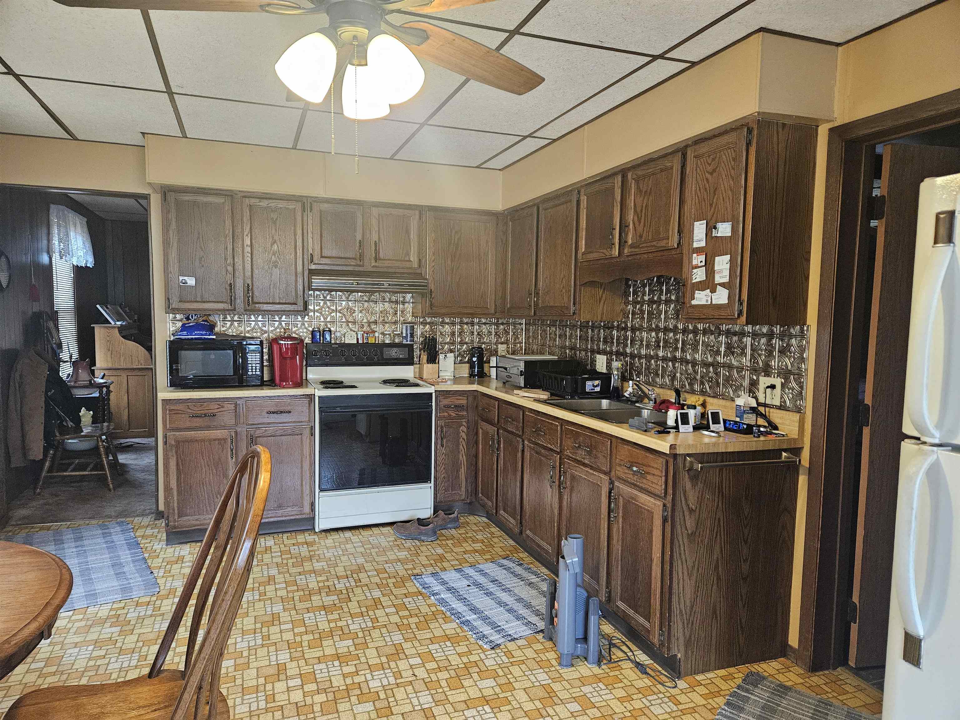 133 West Main Street Gillett, WI 54124 - Photo 10 of 25