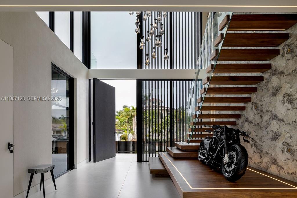 1102 Washington Street Hollywood, FL 33019 - Photo 13 of 34