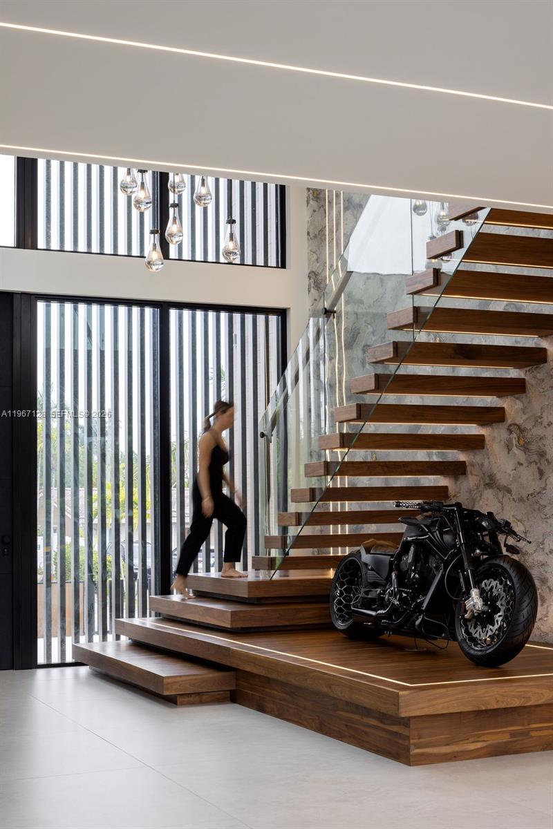 1102 Washington Street Hollywood, FL 33019 - Photo 14 of 34