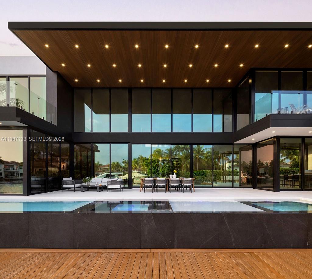 1102 Washington Street Hollywood, FL 33019 - Photo 29 of 33