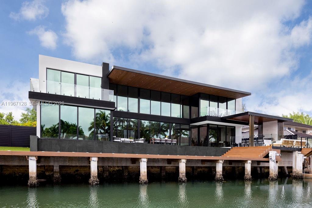 1102 Washington Street Hollywood, FL 33019 - Photo 3 of 34