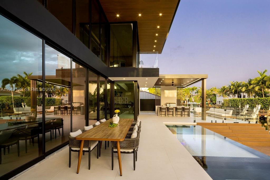 1102 Washington Street Hollywood, FL 33019 - Photo 31 of 33