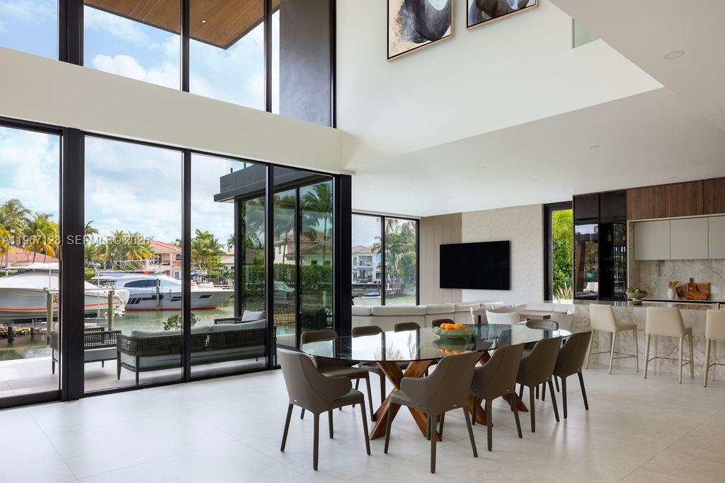 1102 Washington Street Hollywood, FL 33019 - Photo 9 of 34