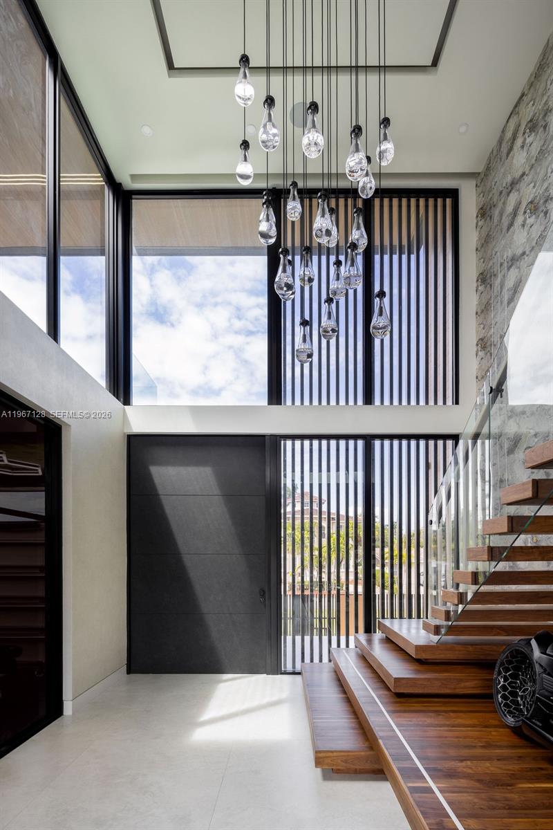 1102 Washington Street Hollywood, FL 33019 - Photo 10 of 33