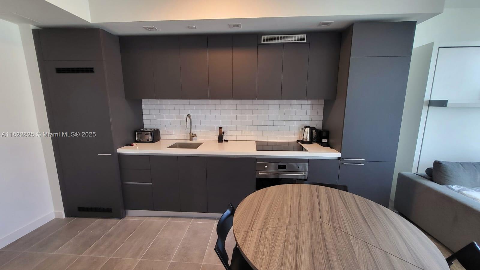 227 Northeast 2nd Street, Unit 2907 Miami, FL 33132 - Photo 3 of 36