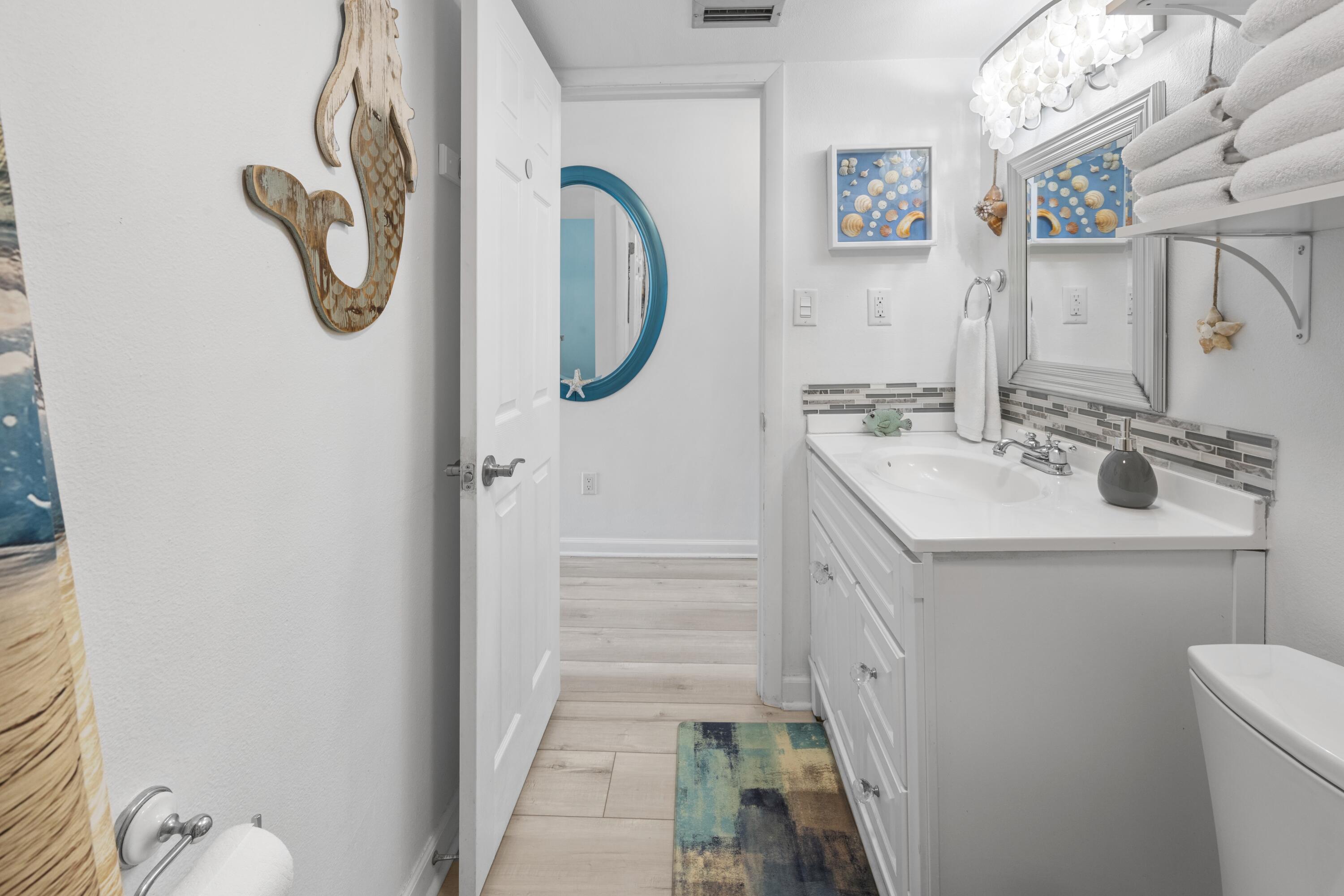 8522 Gulf Boulevard, Unit 3 Navarre, FL 32566 - Photo 11 of 53 602A9225