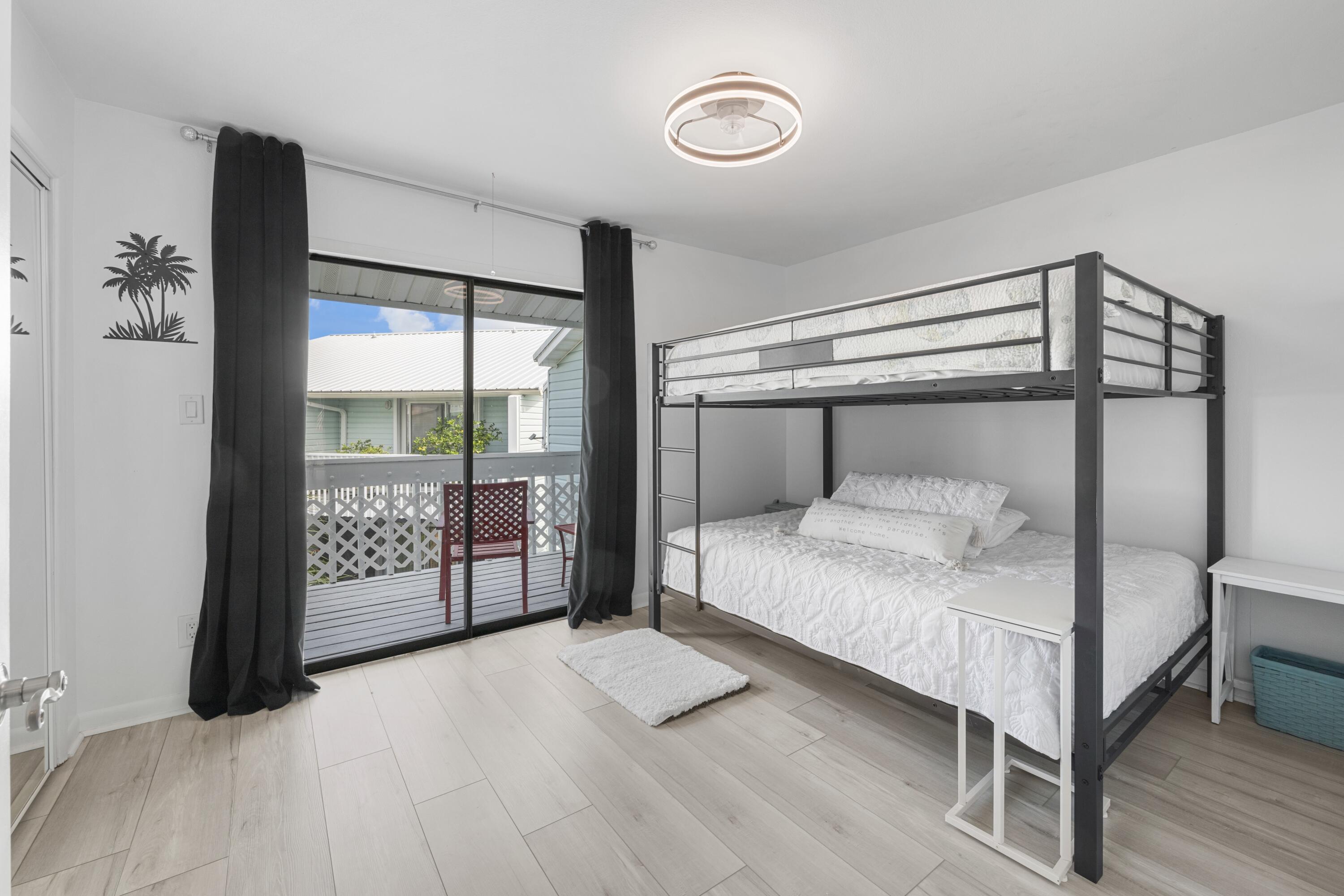 8522 Gulf Boulevard, Unit 3 Navarre, FL 32566 - Photo 23 of 53 602A9310