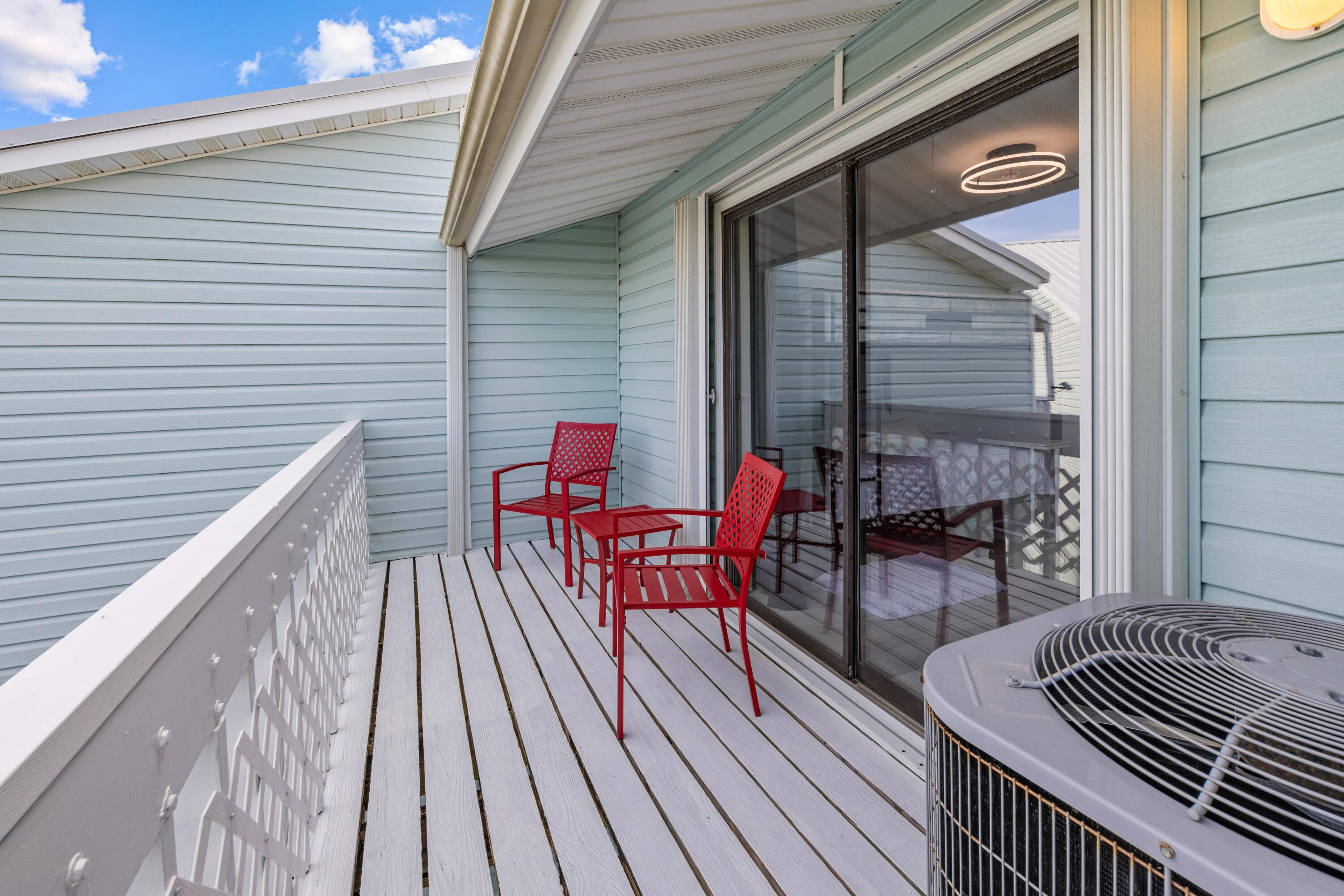 8522 Gulf Boulevard, Unit 3 Navarre, FL 32566 - Photo 26 of 53 602A9322