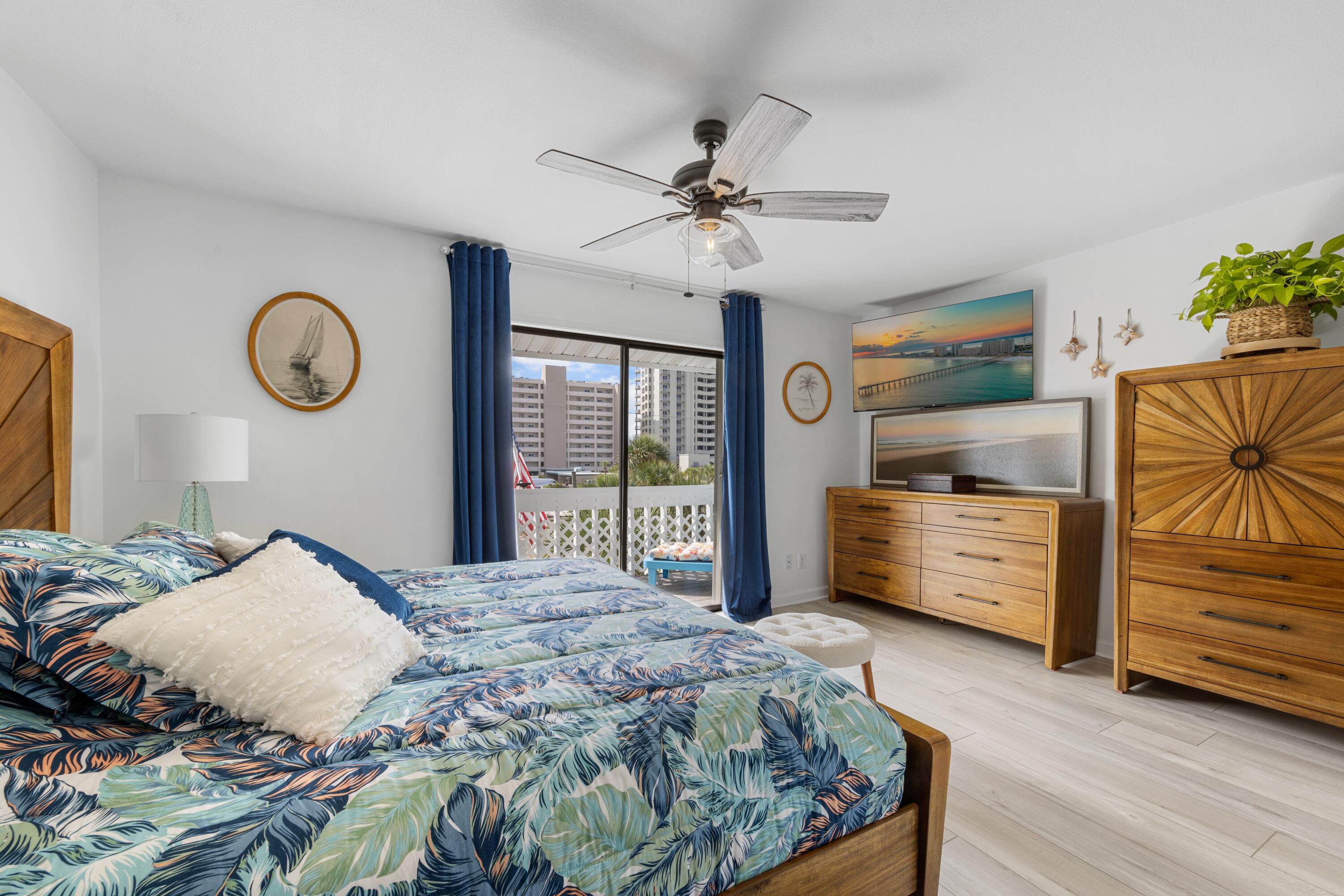 8522 Gulf Boulevard, Unit 3 Navarre, FL 32566 - Photo 33 of 53 602A9410