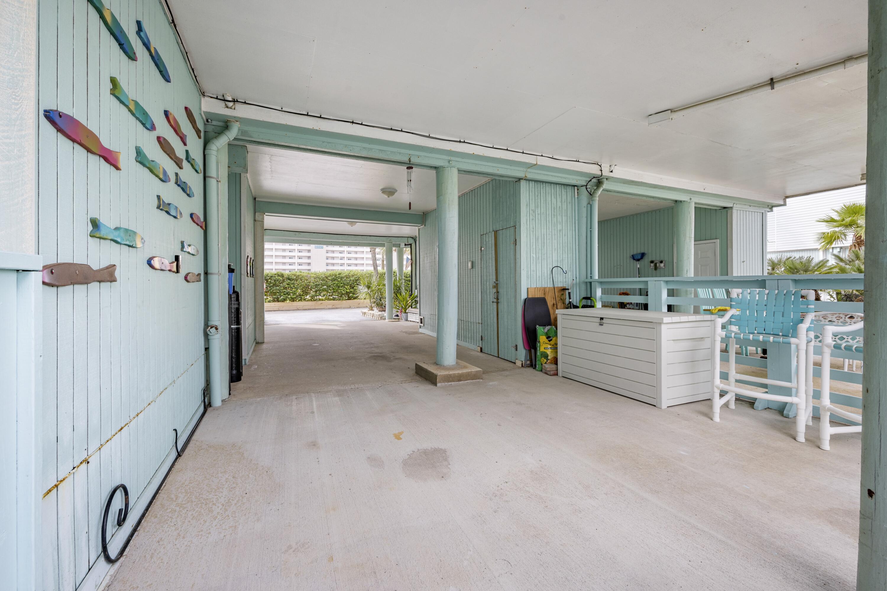 8522 Gulf Boulevard, Unit 3 Navarre, FL 32566 - Photo 4 of 53 602A9147