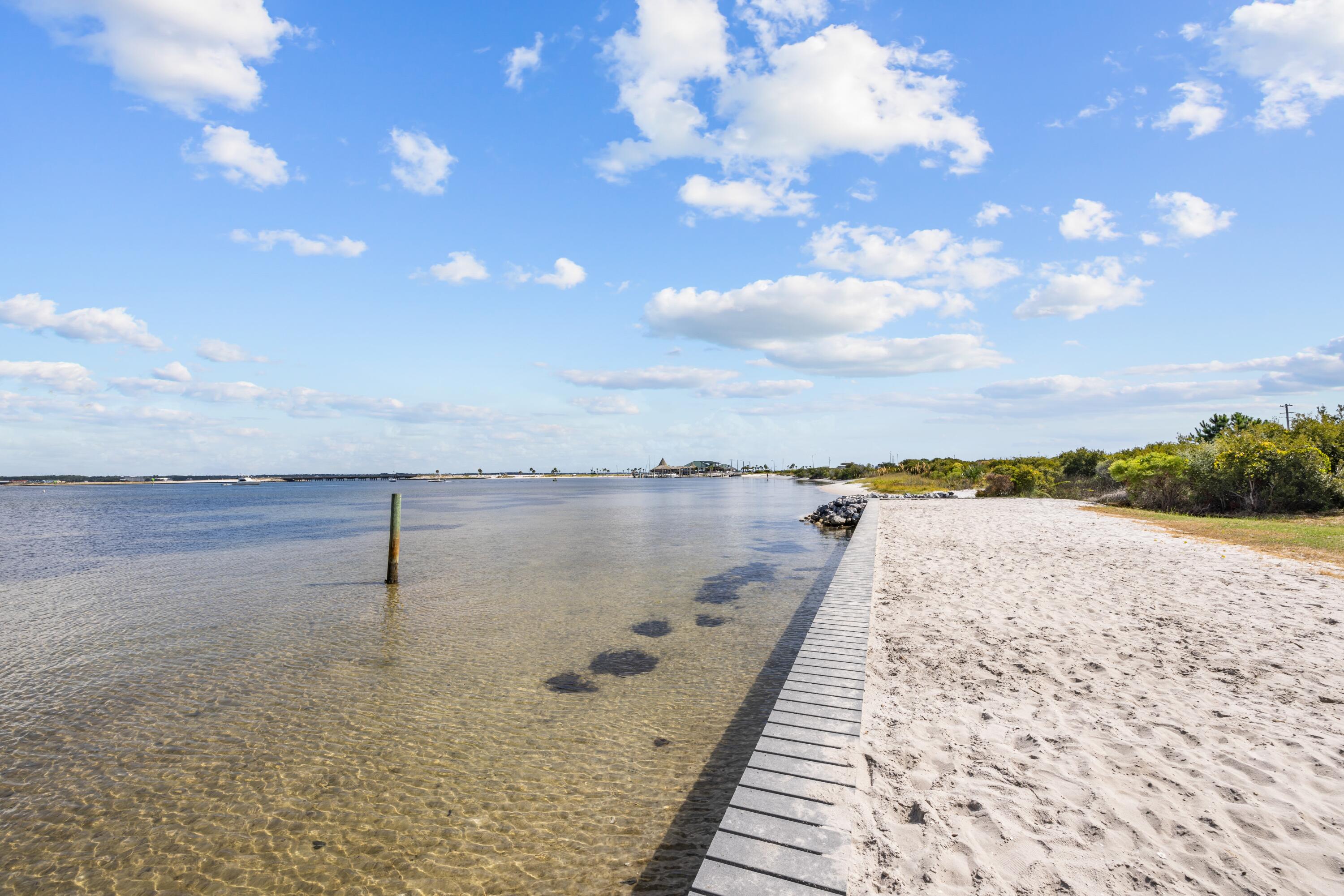 8522 Gulf Boulevard, Unit 3 Navarre, FL 32566 - Photo 42 of 53 602A9515