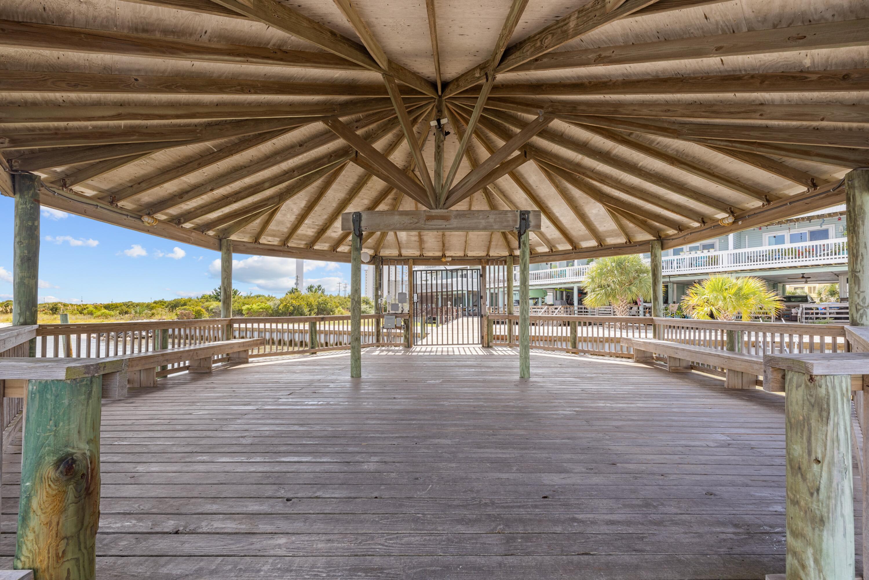 8522 Gulf Boulevard, Unit 3 Navarre, FL 32566 - Photo 45 of 53 602A9541