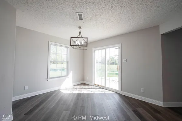 $2,000 | 859 Runnymede Drive, Greenfield, IN 46140