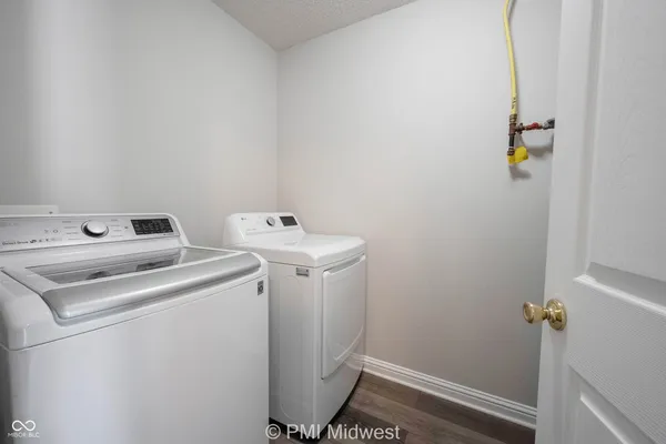 $2,000 | 859 Runnymede Drive, Greenfield, IN 46140