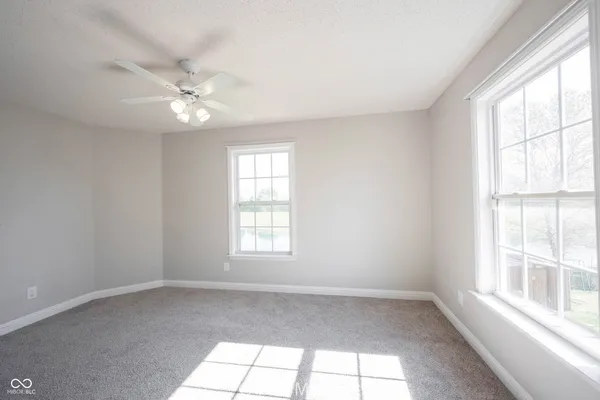 $2,000 | 859 Runnymede Drive, Greenfield, IN 46140