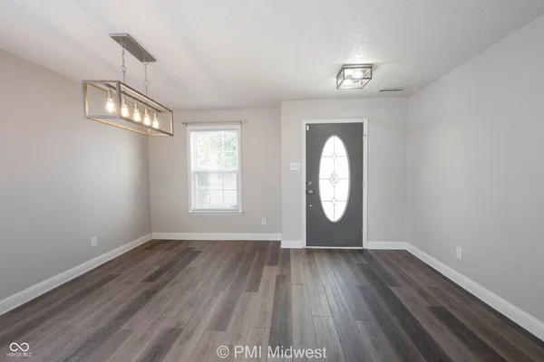 $2,000 | 859 Runnymede Drive, Greenfield, IN 46140