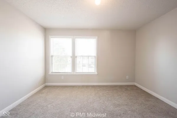 $2,000 | 859 Runnymede Drive, Greenfield, IN 46140